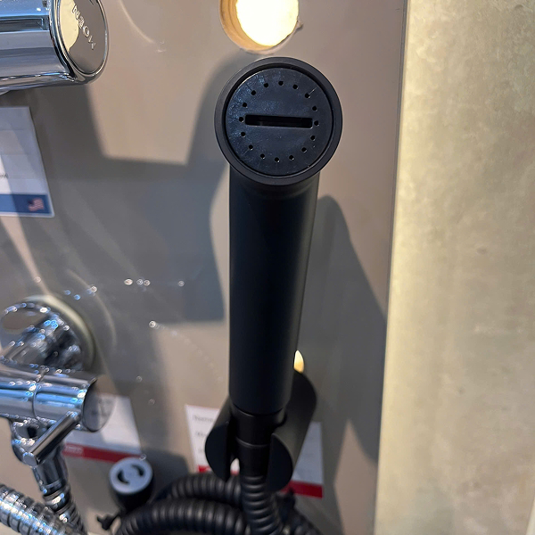 z6382389862334_9cdc6ce760d60c6860dd41bc75d23ad6