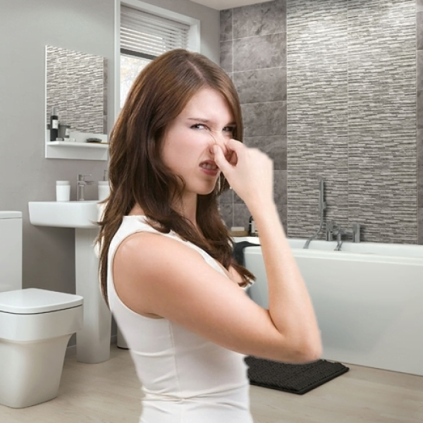 mùi hôi nhà vệ sinh